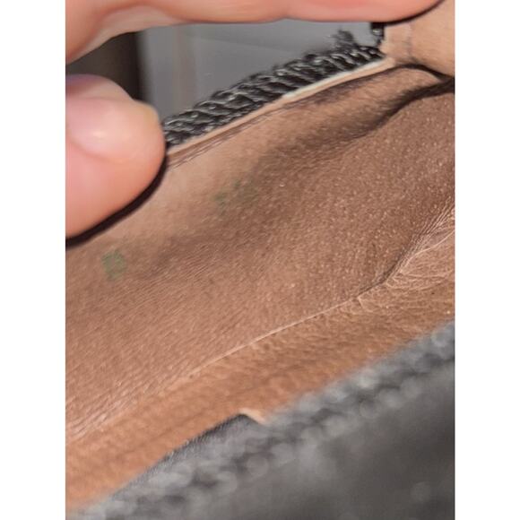 Stuart Weitzman 7.5 Suede Chunky Pumps Heels Tassel Loafers Black - Picture 6 of 6